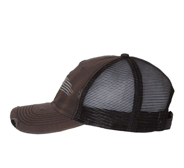 Silver distressed trucker hat with embroidered American flag, perfect for showcasing patriotic pride in style.